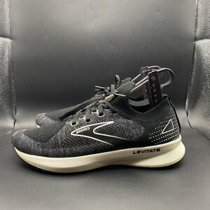 Brooks Women's Black and White Levitate Knit Sneakers